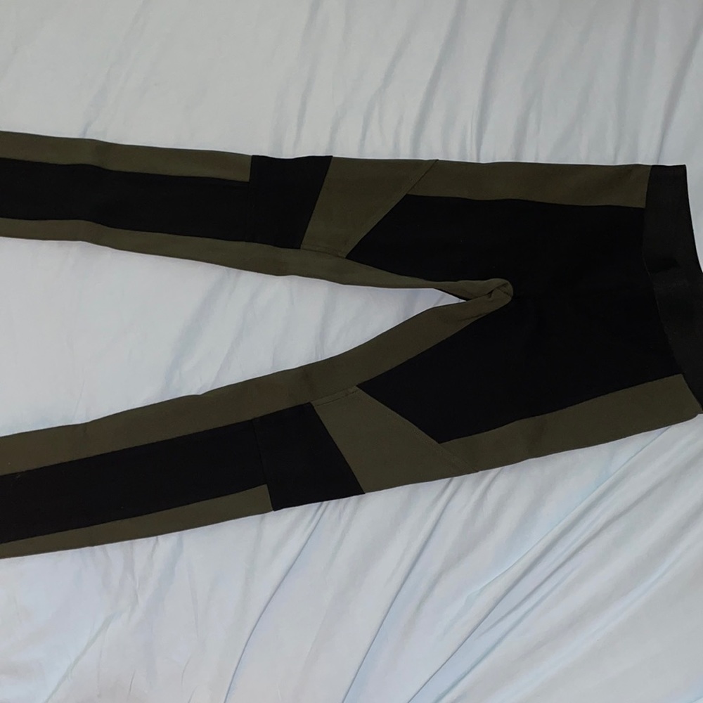 BCBGMaxAzria black and green leggings